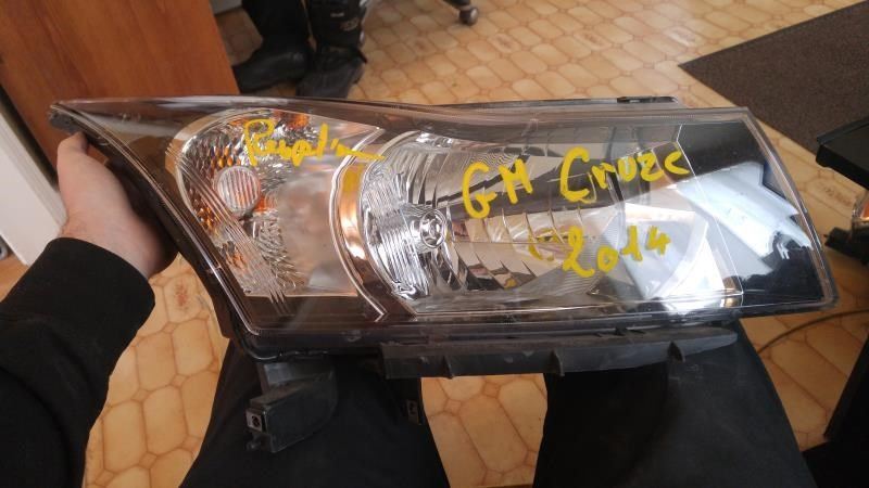Faro derecho usado original (OEM) Chevrolet Cruze 2012-2015