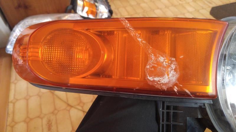 Right headlamp assembly composite used genuine OEM Toyota FJ Cruiser 2007-2014