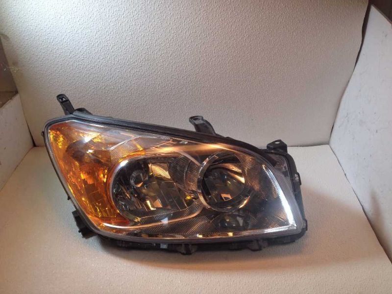 Faro derecho usado original (OEM) Toyota RAV4 2009-2012