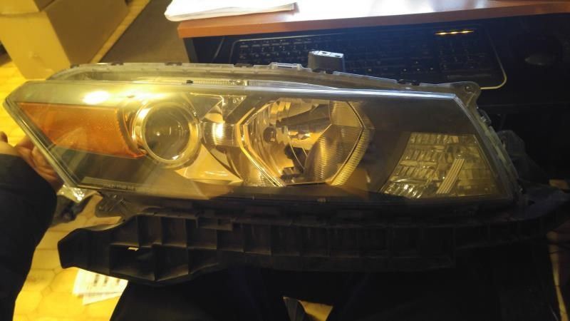 Right headlamp assembly composite used genuine OEM Honda Accord 2008-2010