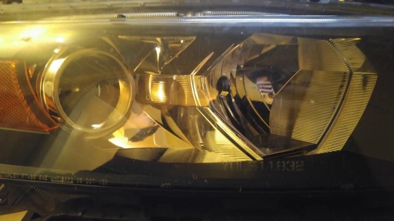 Right headlamp assembly composite used genuine OEM Honda Accord 2008-2010