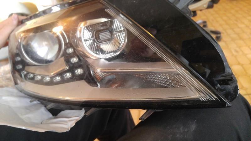 Right headlamp lens/housing used genuine OEM Volkswagen CC 2013-2017