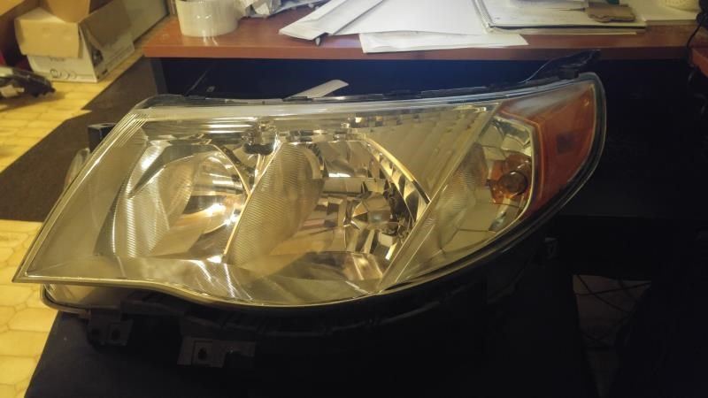 Left headlamp assembly composite used genuine OEM Subaru Forester 2009-2013