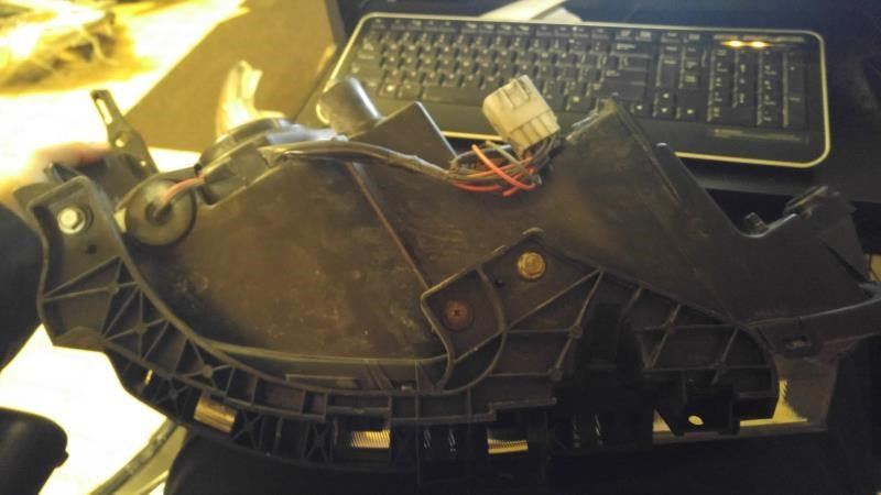 Left headlamp assembly composite used genuine OEM Subaru Forester 2009-2013