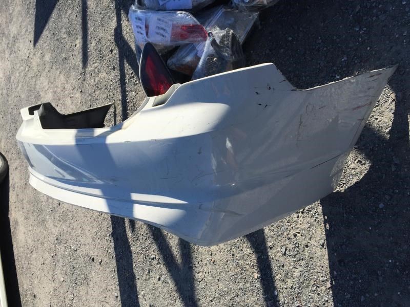Defensa (parachoques) trasera usada original (OEM) Ford Fusion 2010-2012