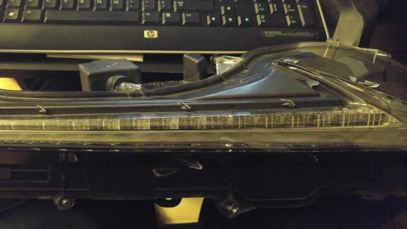 Right fog lamp assembly used genuine OEM Lexus IS250 2011-2015