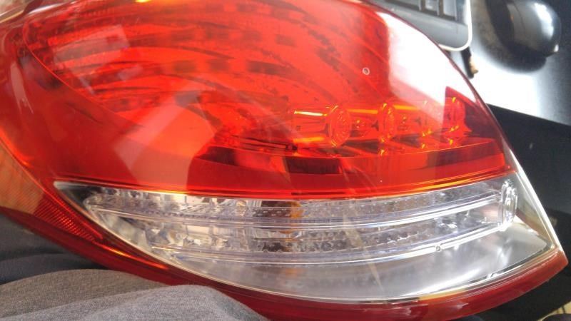 Calavera (luz trasera) izquierda usada original (OEM) Hyundai Veloster 2012-2017
