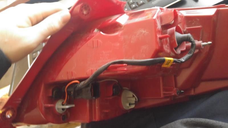 Calavera (luz trasera) izquierda usada original (OEM) Hyundai Veloster 2012-2017