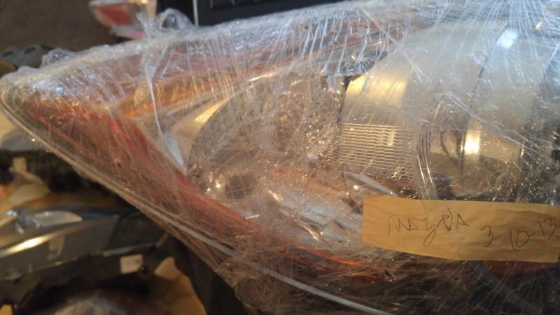 Faro derecho usado original (OEM) Mazda 3 2010-2013