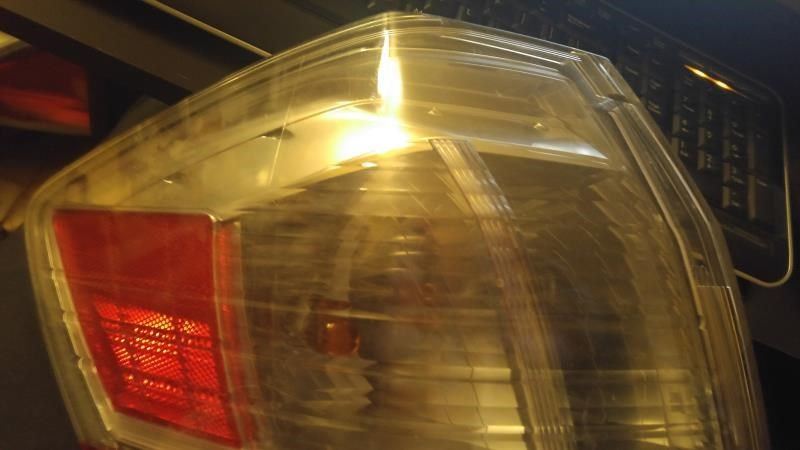 Calavera (luz trasera) izquierda usada original (OEM) Honda FIT 2009-2014