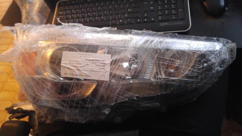 Headlamp Assembly used genuine OEM Mitsubishi Outlander Sport 2011-2019