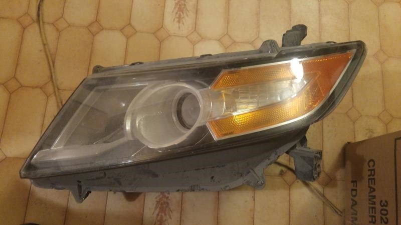 Faro izquierdo usado original (OEM) Honda Odyssey 2011-2013