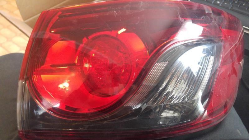 Calavera (luz trasera) derecha usada original (OEM) Mazda CX-9 2013-2015
