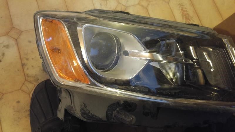 Faro derecho usado original (OEM) Jeep Grand Cherokee 2014-2016