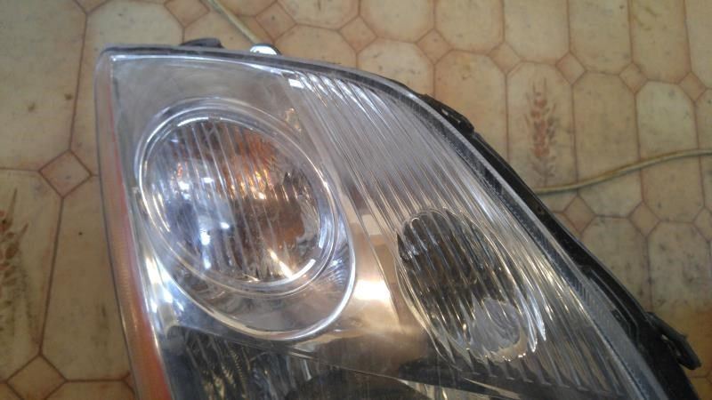 Right headlamp assembly composite used genuine OEM Nissan Rogue 2009-2010