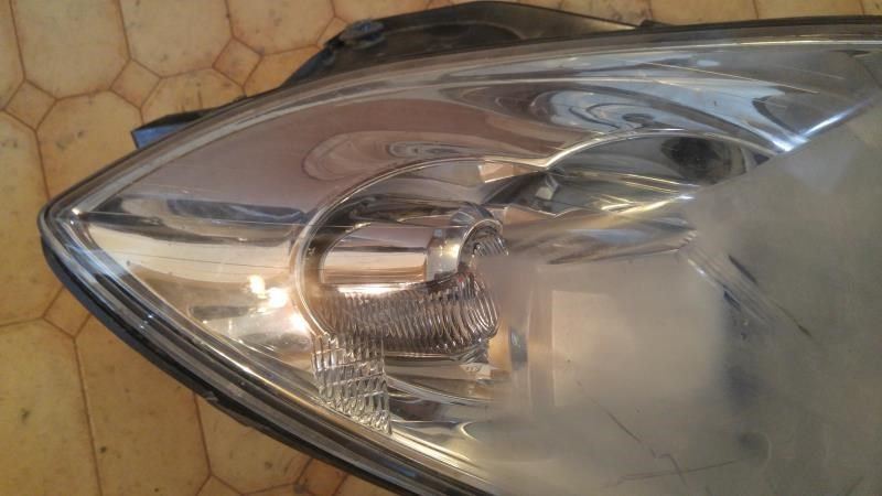 Right headlamp assembly composite used genuine OEM Buick Enclave 2008-2012