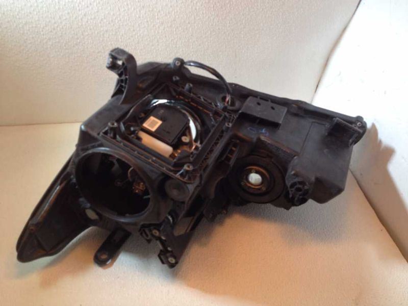 Right headlamp lens/housing used genuine OEM Lexus RX350 2007-2009