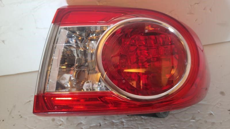 Calavera (luz trasera) derecha usada original (OEM) Toyota Corolla 2011-2013