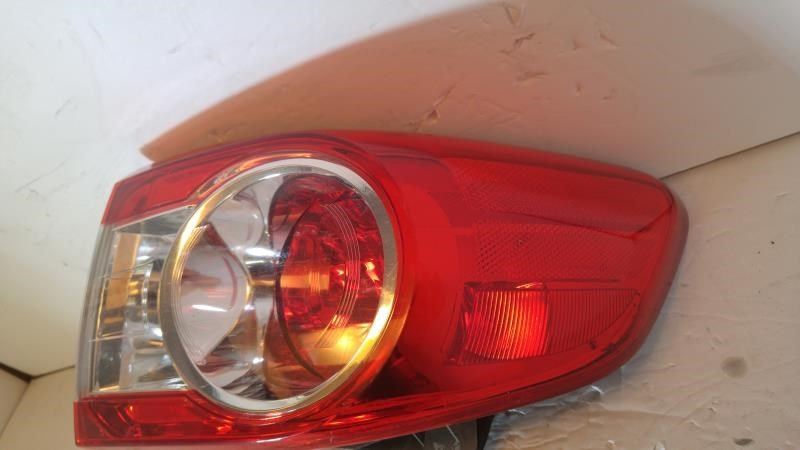 Calavera (luz trasera) derecha usada original (OEM) Toyota Corolla 2011-2013