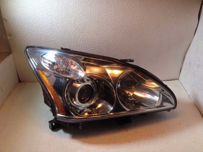 Right headlamp lens/housing used genuine OEM Lexus RX350 2007-2009