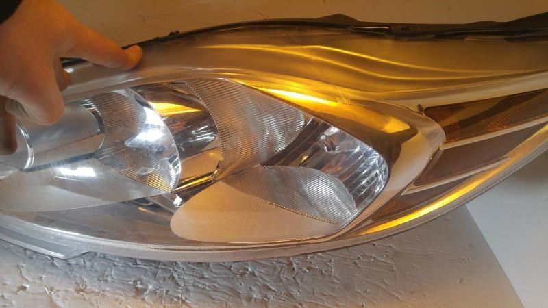 Faro izquierdo usado original (OEM) Ford Fiesta 2011-2013