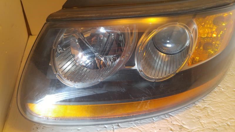 Left headlamp assembly composite used genuine OEM Hyundai Santa FE 2007-2008