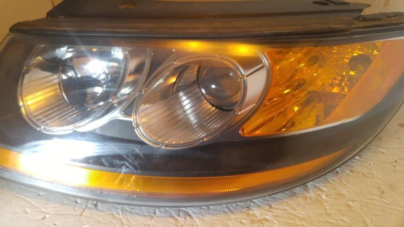 Left headlamp assembly composite used genuine OEM Hyundai Santa FE 2007-2008