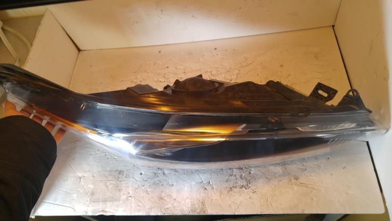 Right headlamp assembly composite used genuine OEM Ford Fiesta 2012-2013