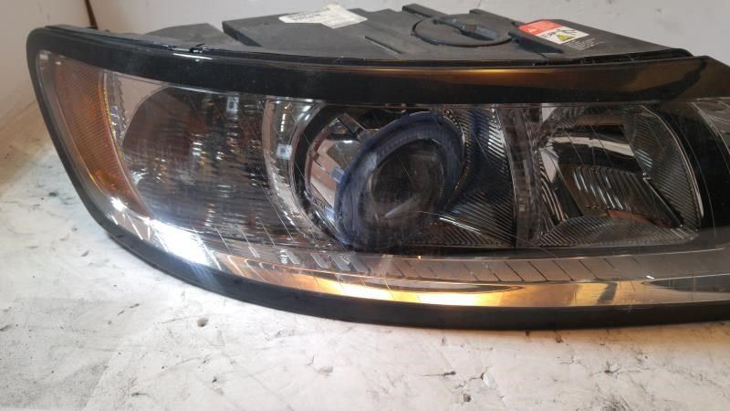 Headlamp Assembly used genuine OEM Volvo S40 2008-2011