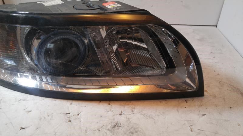 Headlamp Assembly used genuine OEM Volvo S40 2008-2011
