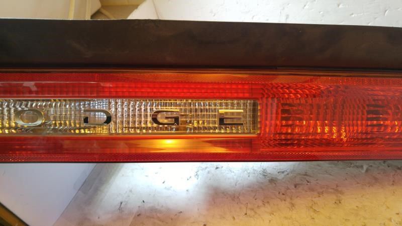 Calavera (luz trasera) usada original (OEM) Dodge Challenger 2008-2014