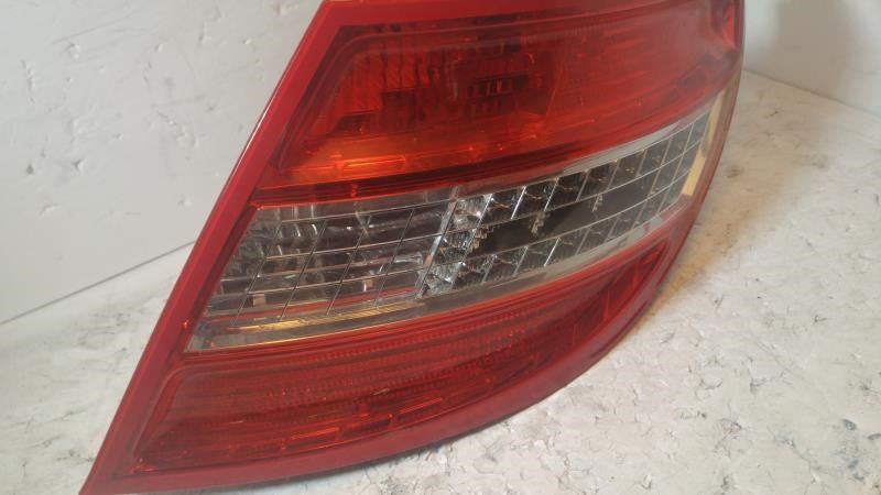Tail Lamp used genuine OEM Mercedes-Benz C300 2008-2011