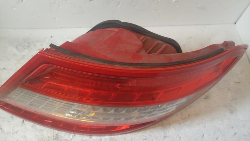 Tail Lamp used genuine OEM Mercedes-Benz C300 2008-2011
