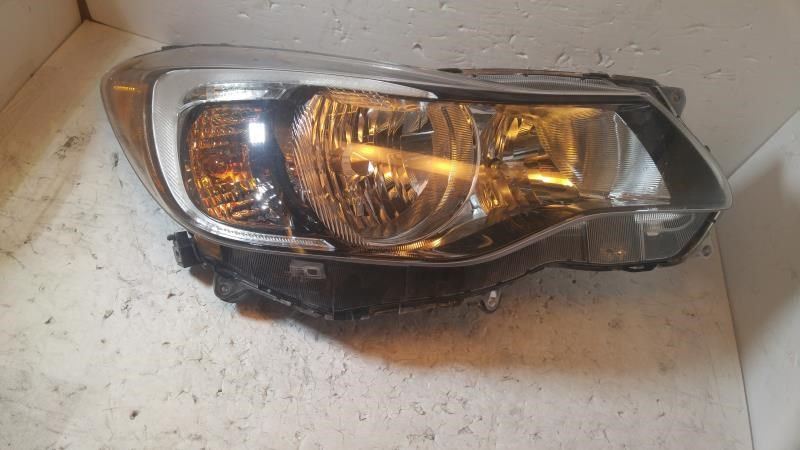 Faro derecho usado original (OEM) Subaru Crosstrek 2016-2017