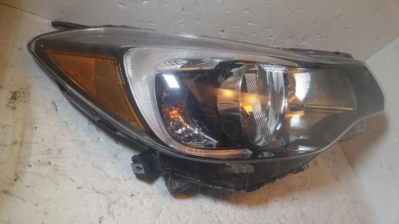 Faro derecho usado original (OEM) Subaru Crosstrek 2016-2017