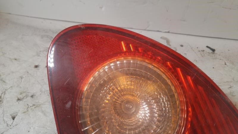 Calavera (luz trasera) derecha usada original (OEM) Toyota Corolla 2003-2008