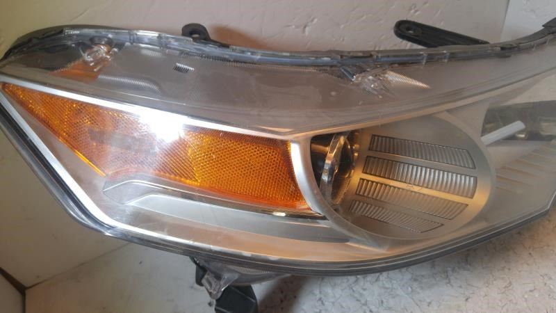 Faro derecho usado original (OEM) Acura TL 2009-2011