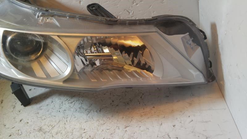 Faro derecho usado original (OEM) Acura TL 2009-2011