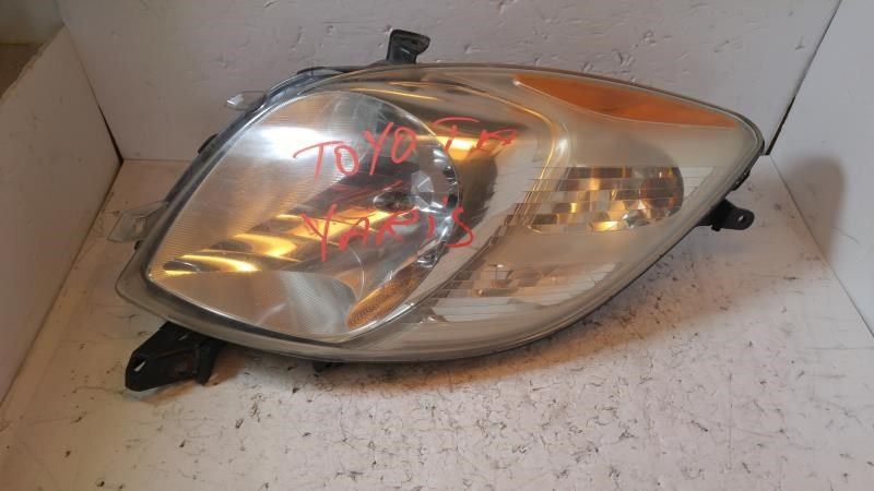 Right headlamp lens/housing used genuine OEM Toyota Yaris 2009-2011