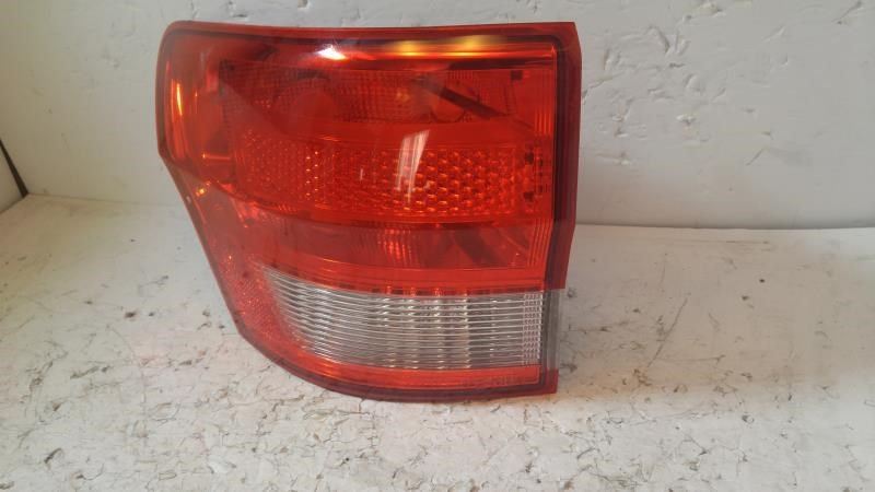 Tail Lamp used genuine OEM Jeep Grand Cherokee 2011-2013