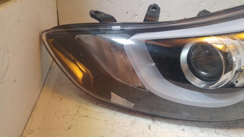 Faro derecho usado original (OEM) Hyundai Elantra 2014-2016