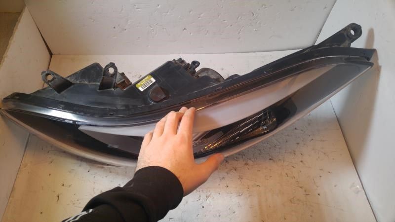 Faro derecho usado original (OEM) Hyundai Elantra 2014-2016
