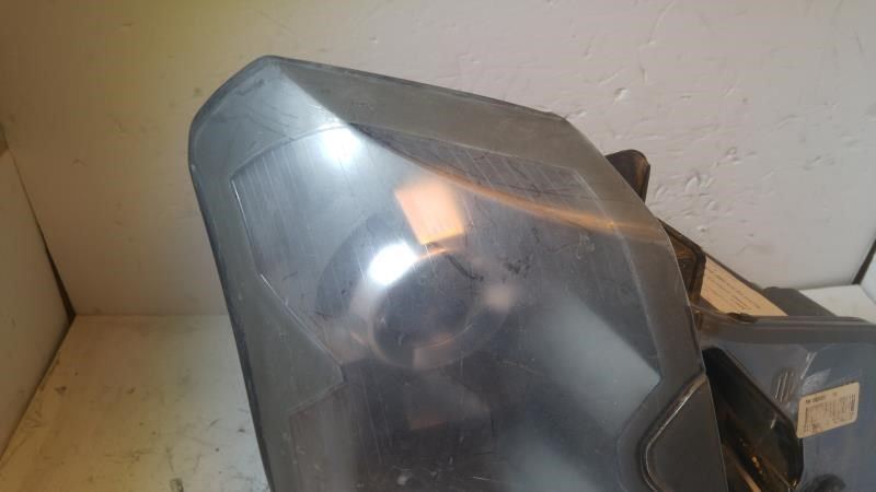 Faro usado original (OEM) Cadillac CTS 2003-2007