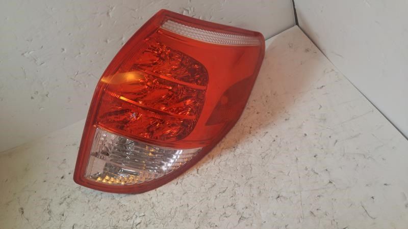 Right taillamp lens/housing used genuine OEM Toyota RAV4 2006-2008
