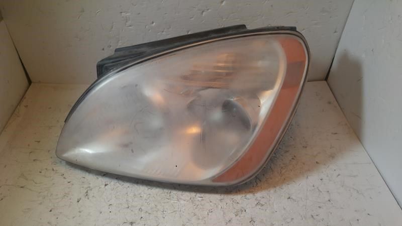 Headlamp Assembly used genuine OEM KIA Rondo 2007-2010