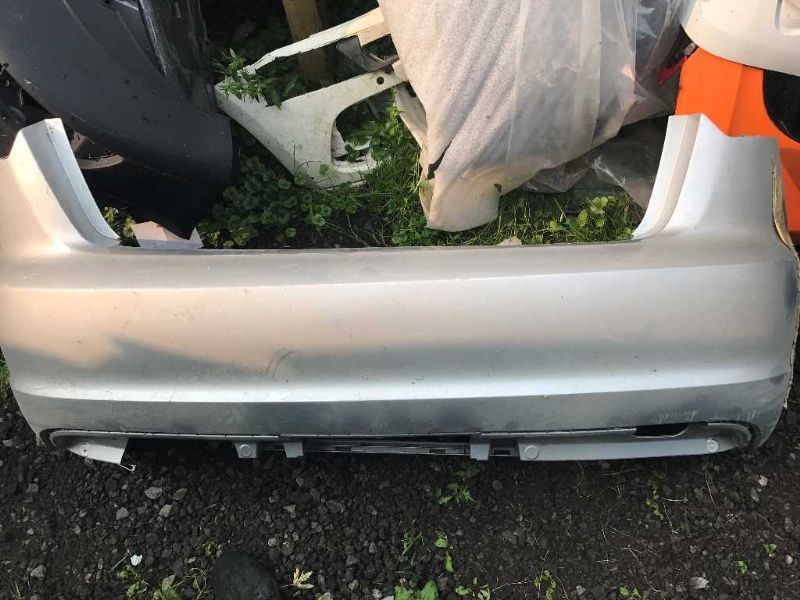 Defensa (parachoques) trasera usada original (OEM) Audi A3 2009-2013