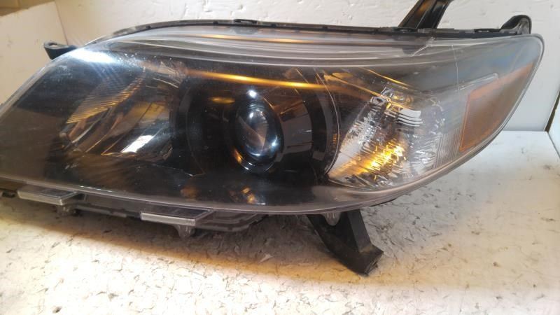 Left headlamp assembly composite used genuine OEM Toyota Sienna 2015-2019
