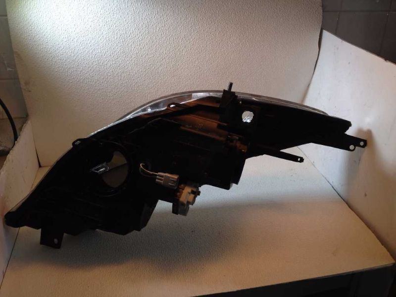 Faro izquierdo usado original (OEM) Mazda 3 2010-2013