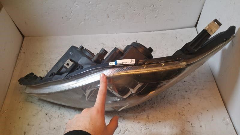 Right headlamp lens/housing used genuine OEM Mazda 5 2006-2007