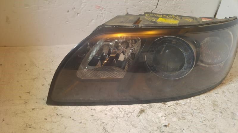 Headlamp Assembly used genuine OEM Volvo S40 2004-2007